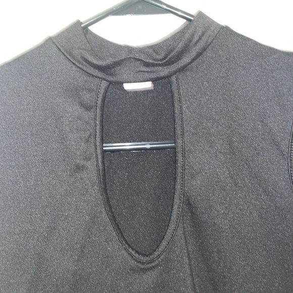 Black Sleeveless Shirt with Plunge Slit and Mockneck - Picture 2 of 5